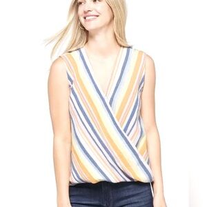(A11) Kut from the Kloth Becky‎ Rainbow Surplice Woven Top. Size M, New